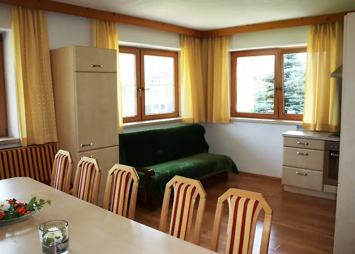 بيت ضيافة Kampfl 4*